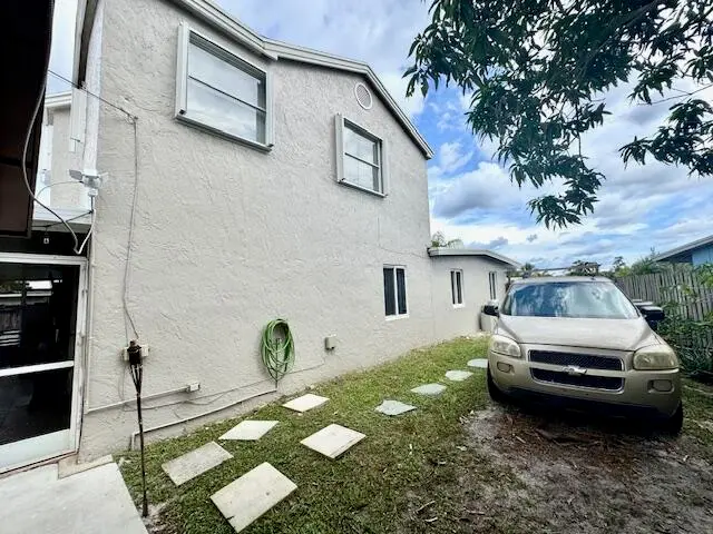 IMG_2055 at 1943 Iris Road, West Palm Beach