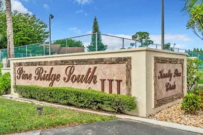 329 Knotty Pine Circle A-2, Greenacres – sold