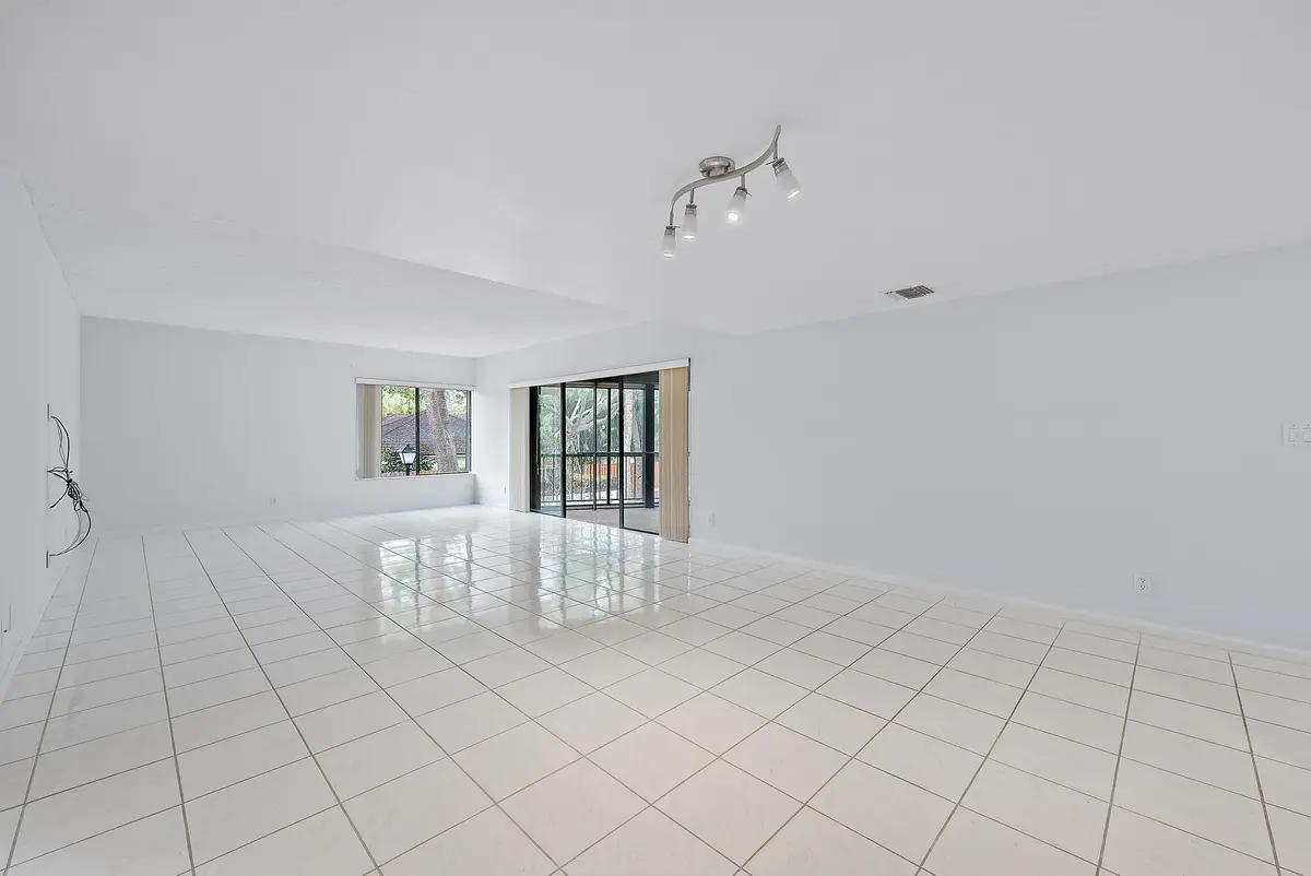 1660 Twelve Oaks Way 205-10 at 1660 Twelve Oaks Way 205, North Palm Beach