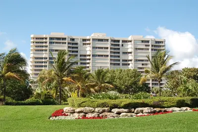 4101 N Ocean Boulevard D 1002, Boca Raton – sold