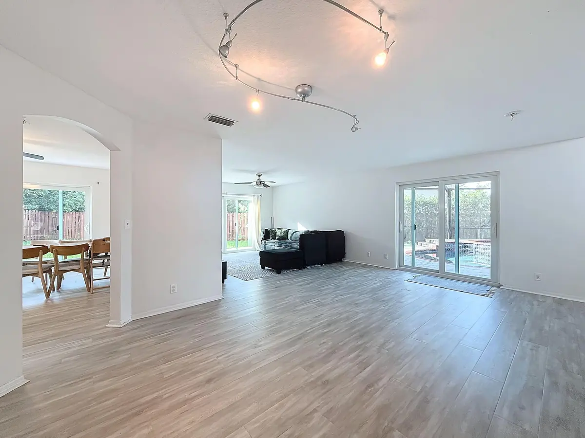 ANTmqxAA at 3123 Sunset Lane, Margate