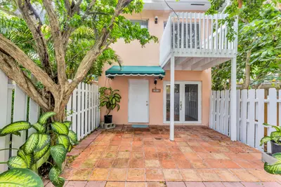1912 NE 6th Street, Deerfield Beach – Townhouse for sale