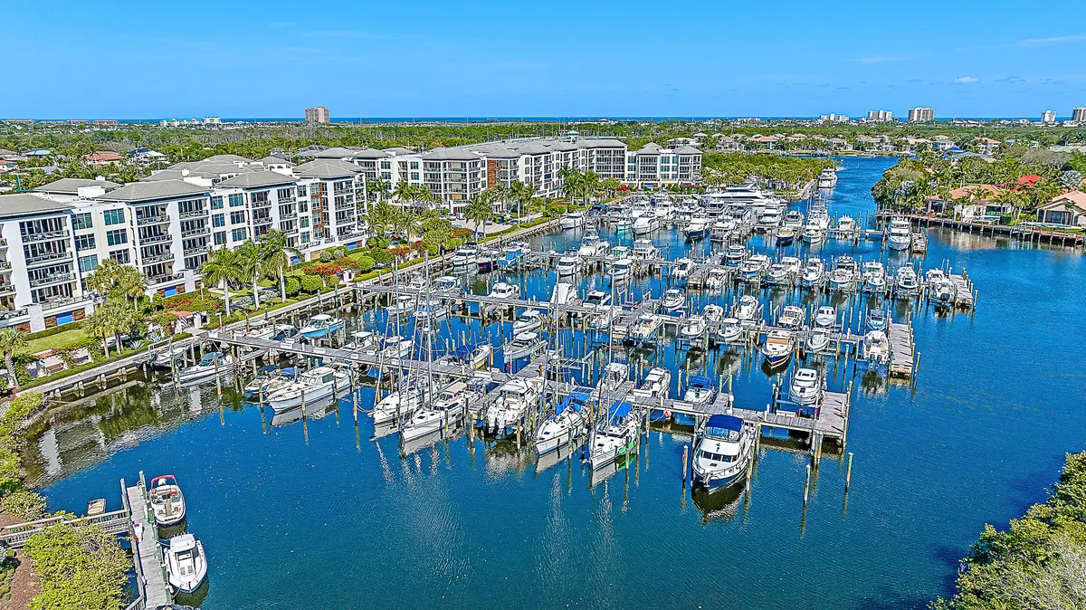 Aerial at 2700 Donald Ross Road 402, Palm Beach Gardens