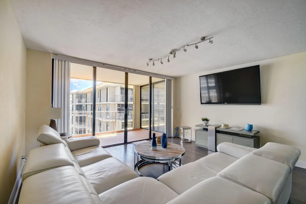 11_apartment (11) at 3200 S Ocean Boulevard, D501, Palm Beach