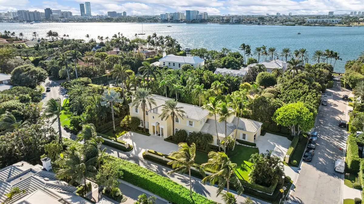Aerial at 510 N Lake Way, Palm Beach