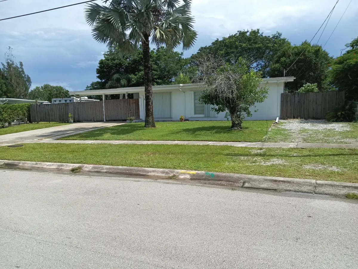 100 SE Naranja Avenue, Port St. Lucie, FL – photo 2