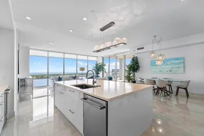 3 Water Club Way 1802, North Palm Beach – sold