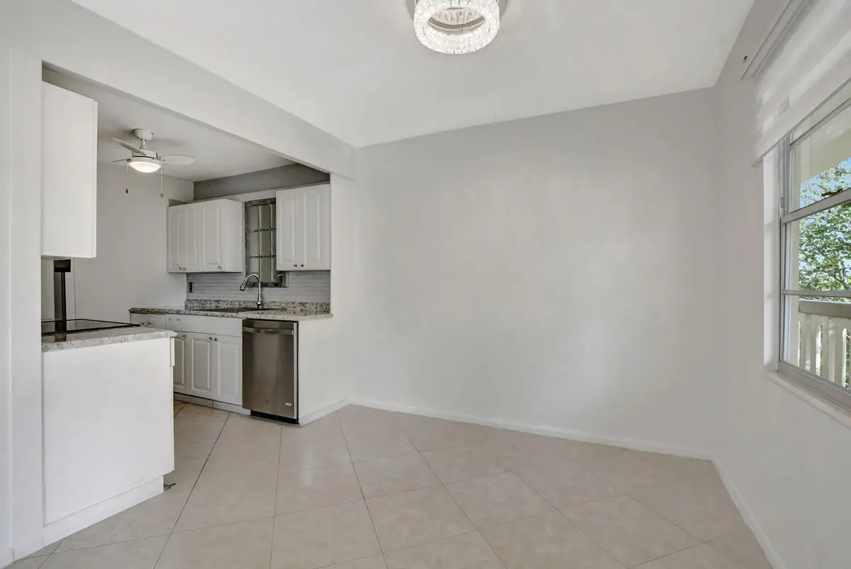 Dining Area at 4064 Newport Q 4064, Deerfield Beach