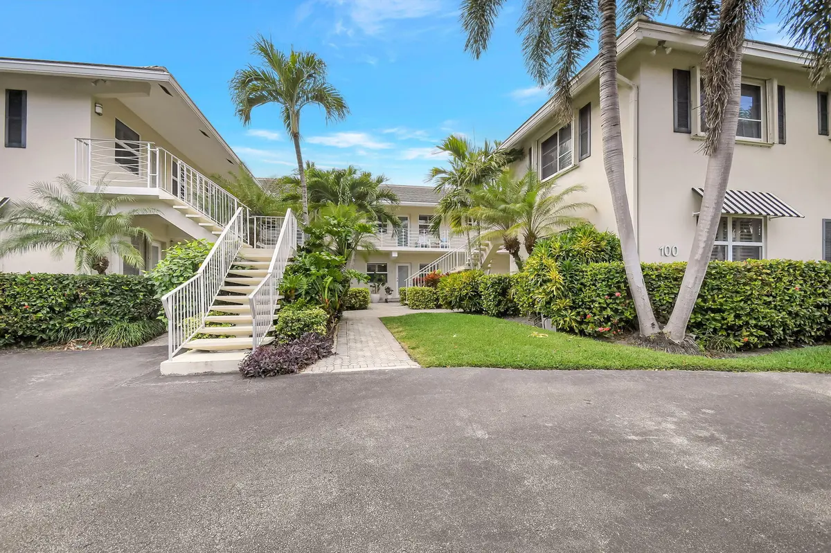 1-web-or-mls-DSC_8808 at 100 Venetian Drive 3, Delray Beach