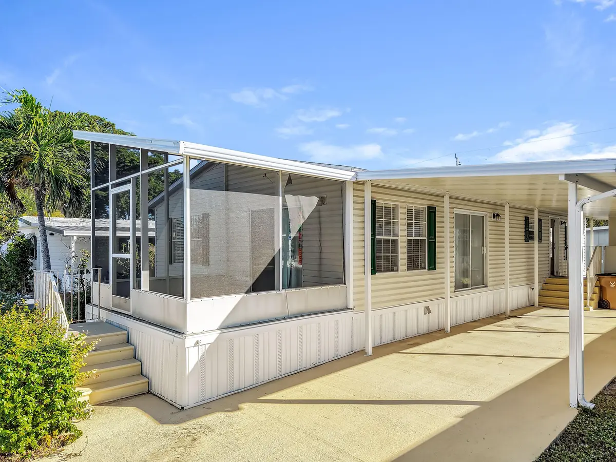 r7vF4SSy at 4920 NW 2nd Terrace, Pompano Beach
