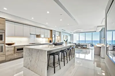 5000 N Ocean Drive 803, Riviera Beach – sold