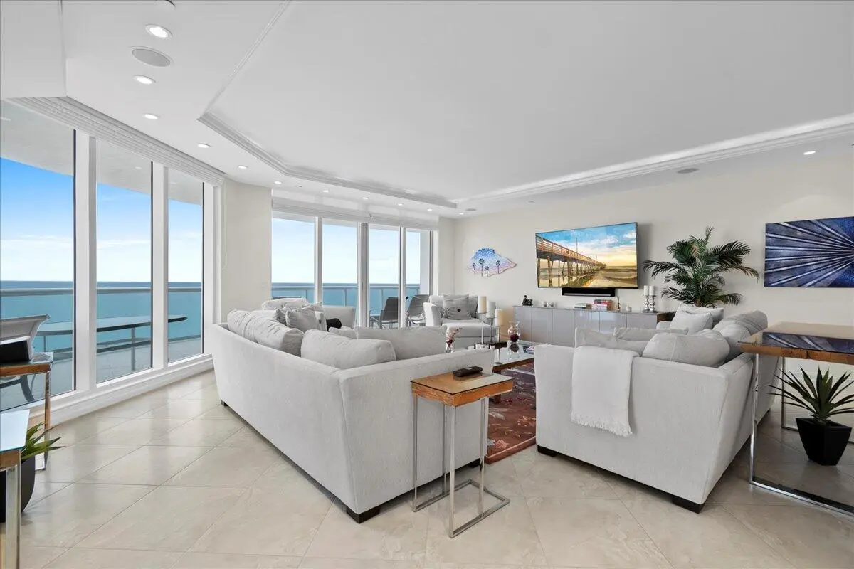 12-JLC_2826.jpg1 at 4600 N Ocean Drive 701, Singer Island