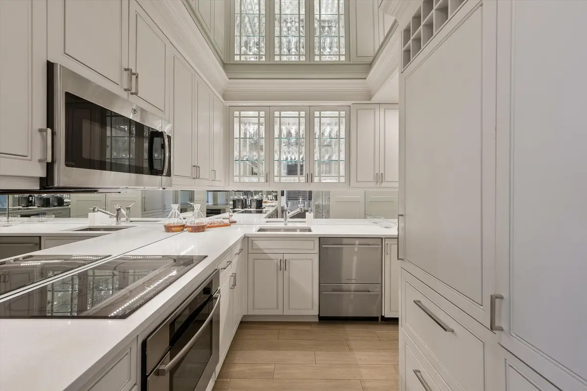 Kitchen at 250 Bradley Place Ph 707, Palm Beach