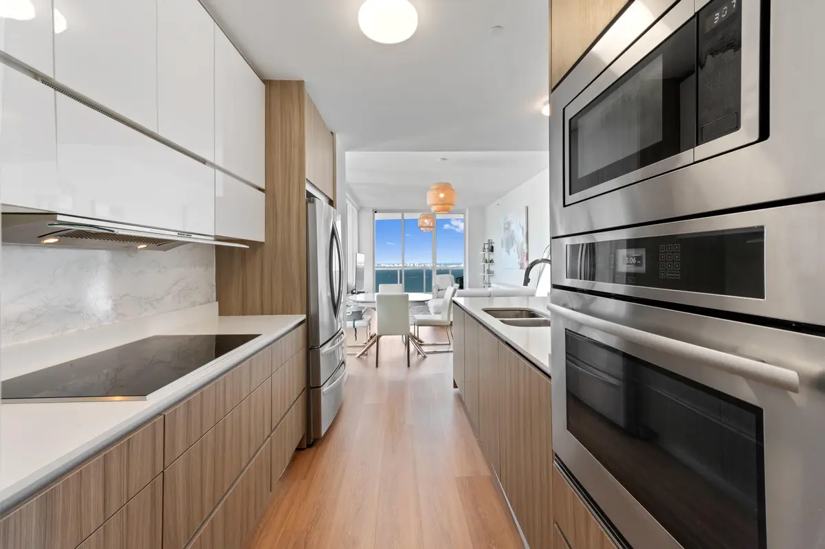 Kitchen at 600 NE 27th Street Lph1, Miami
