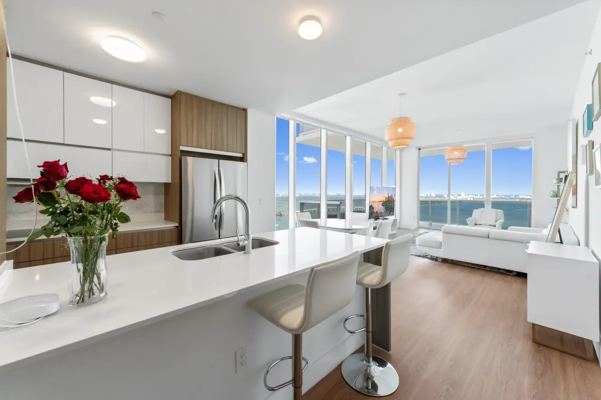 Kitchen at 600 NE 27th Street Lph1, Miami