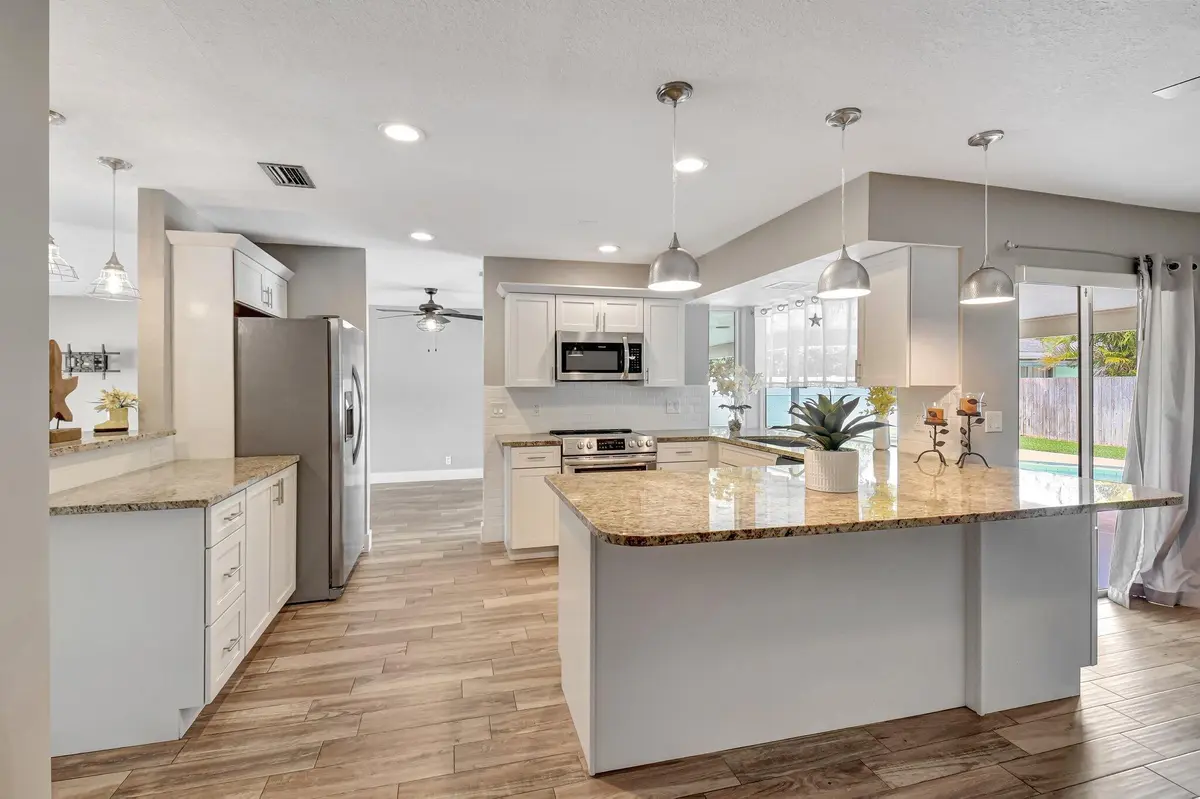 38-web-or-mls-DSC_7223 at 625 Sunshine Drive, Delray Beach