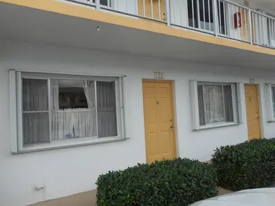 3322 Cynthia Lane 106, Lake Worth Beach – Condominium for sale