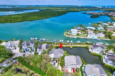 2440 Harbour Cove Drive, Hutchinson Island – Townhouse for sale