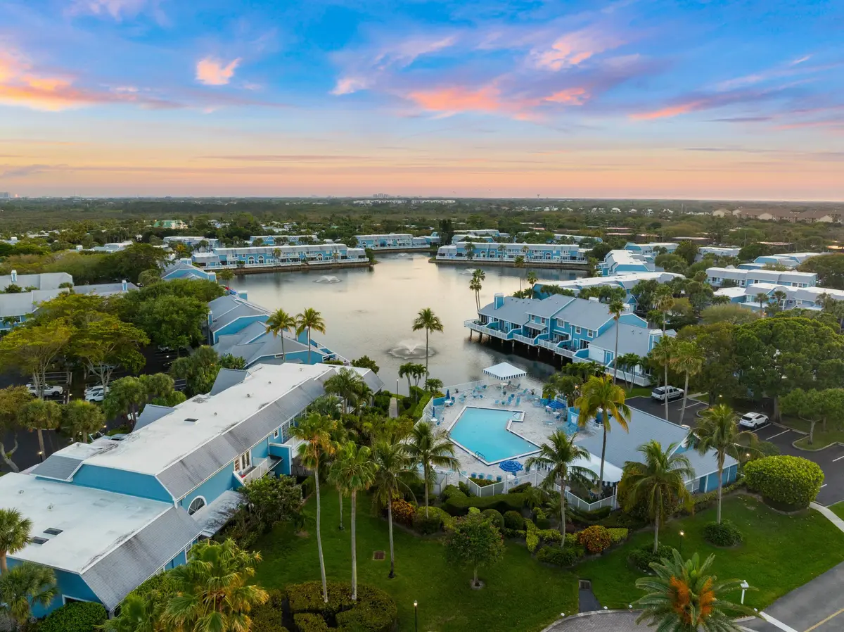 tempImageYm04He at 210 Ocean Dunes Circle, Jupiter