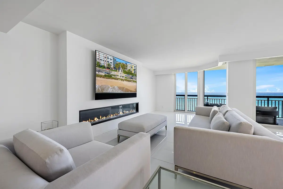 3140 S Ocean Blvd 403S-2 at 3140 S Ocean Boulevard 403s, Palm Beach