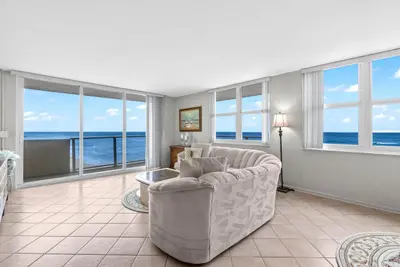 5440 N Ocean Drive 206, Singer Island – sold