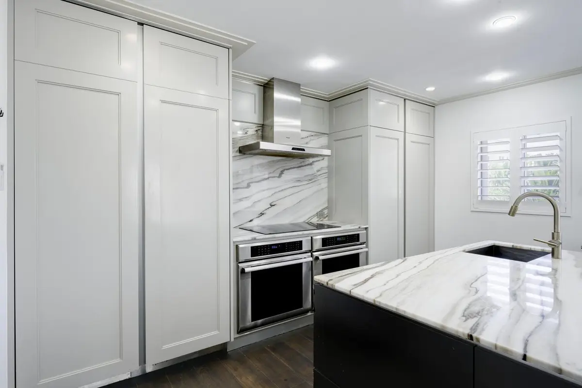 429 Australian Ave Unit 9 Palm-large-007 at 429 Australian Avenue 9, Palm Beach