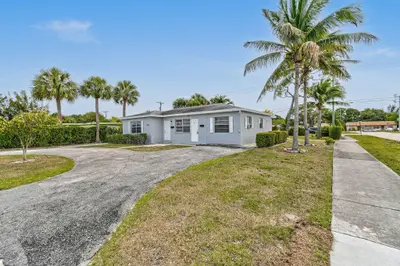 652 Bayberry Drive, Lake Park – sold