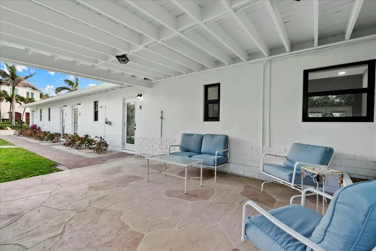 tempImage1UyQmF at 18 Adams Road, Ocean Ridge