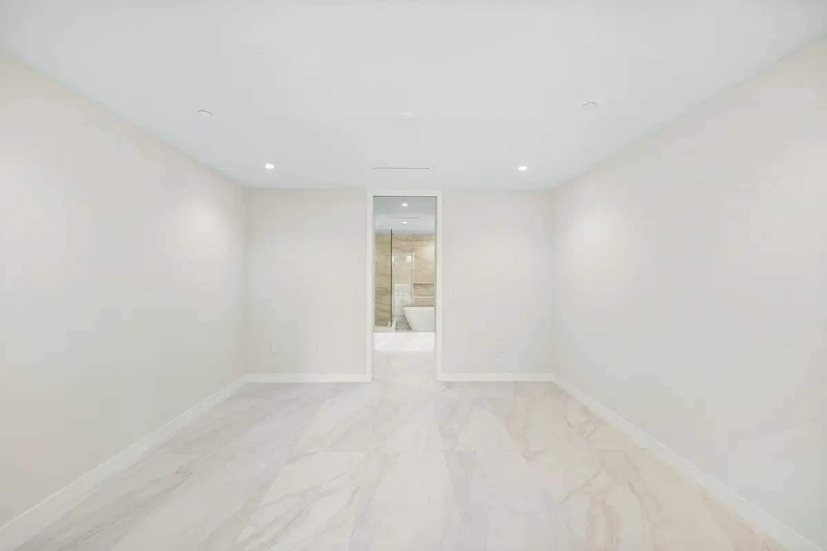 7-web-or-mls-2B7A9493-360 REALTY PHOTOS at 220 SE Mizner Boulevard 418, Boca Raton