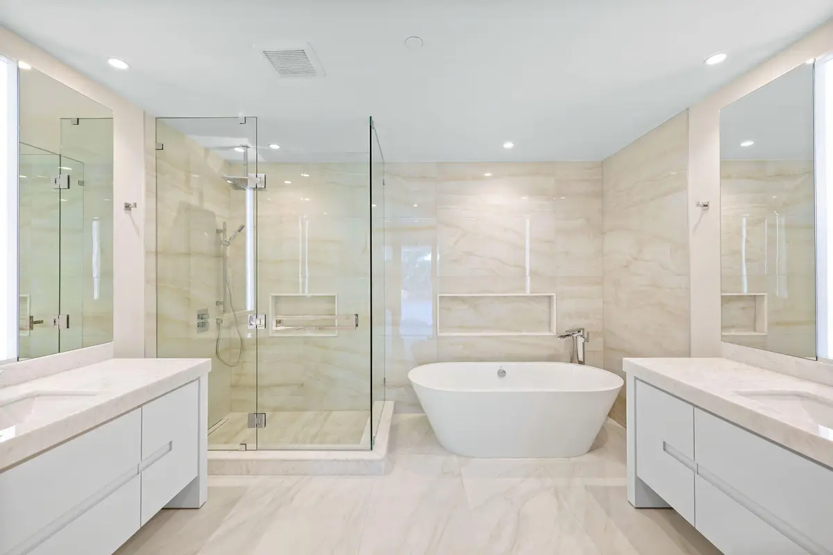 8-web-or-mls-2B7A9523-360 REALTY PHOTOS at 220 SE Mizner Boulevard 418, Boca Raton