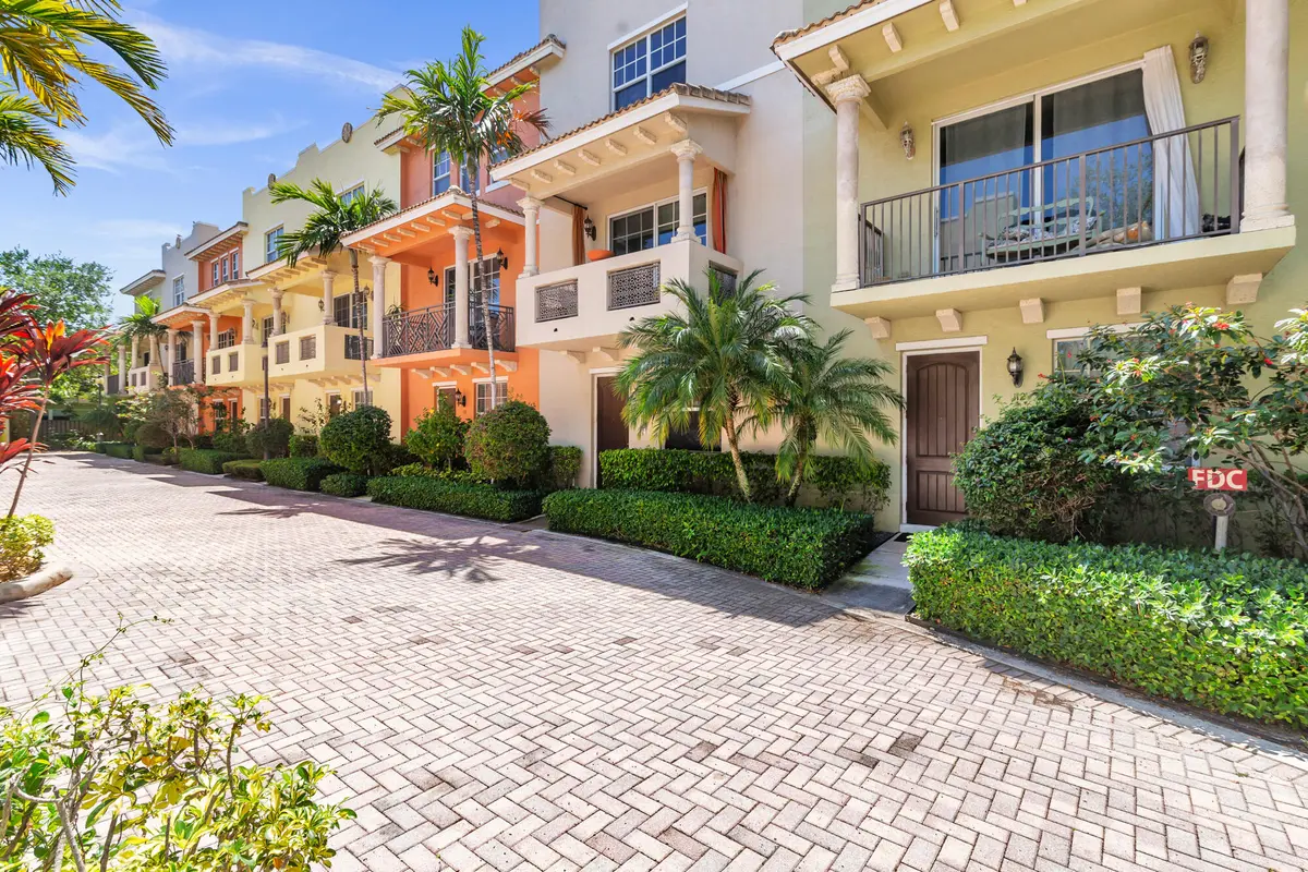 low-3 at 219 N L Street 111, Lake Worth Beach