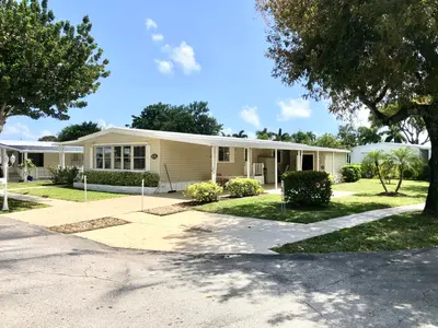 292 NW 53 Street, Deerfield Beach – Manufactured Home for sale
