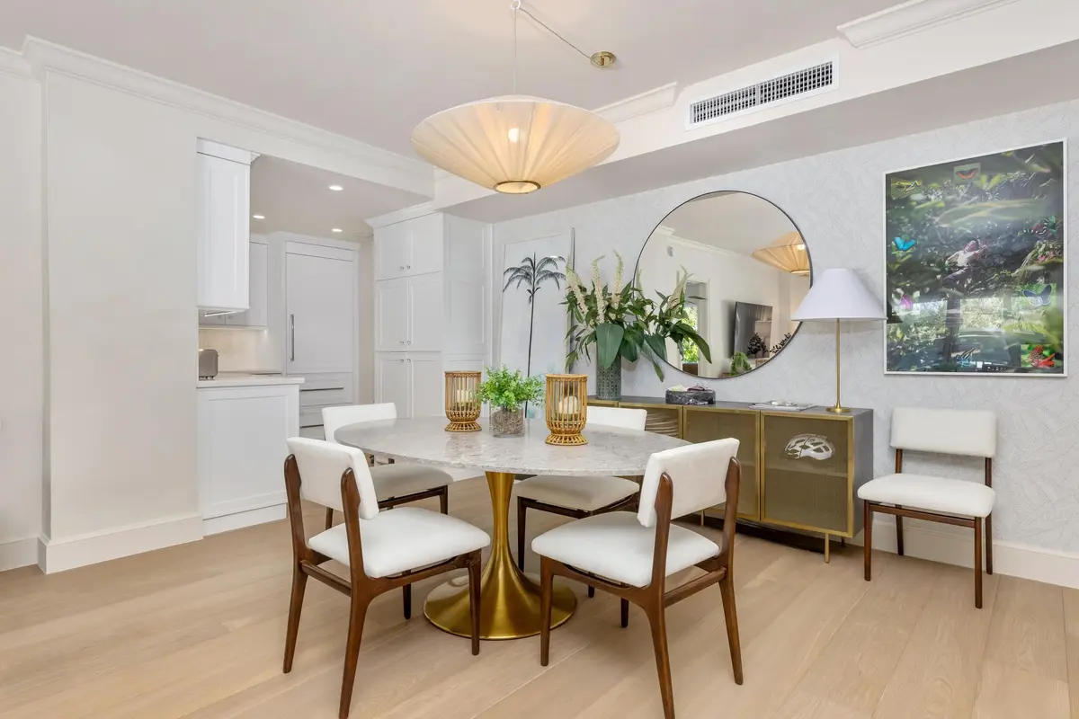 Dining Room at 250 Bradley Place 307, Palm Beach