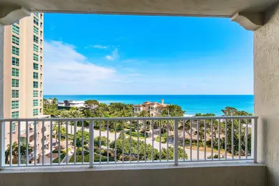 3740 S Ocean Boulevard 904, Highland Beach – sold