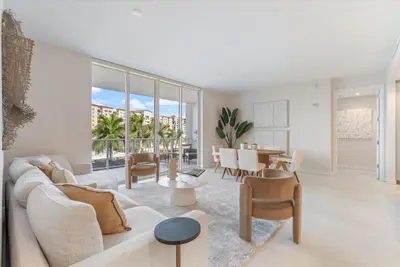 220 SE Mizner Boulevard 404, Boca Raton – sold
