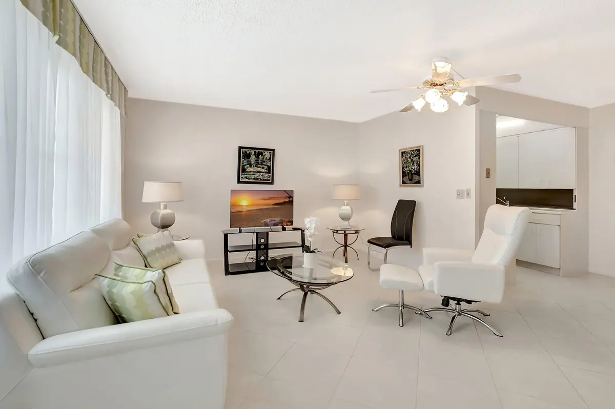 2043 Cambridge C at 2043 Cambridge C, Deerfield Beach