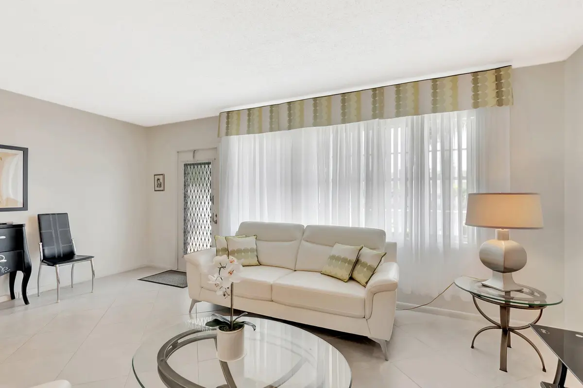 2043 Cambridge C at 2043 Cambridge C, Deerfield Beach