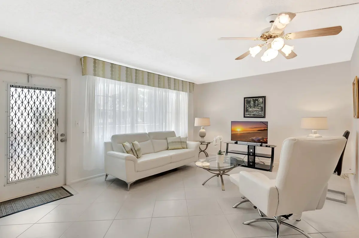 2043 Cambridge C at 2043 Cambridge C, Deerfield Beach