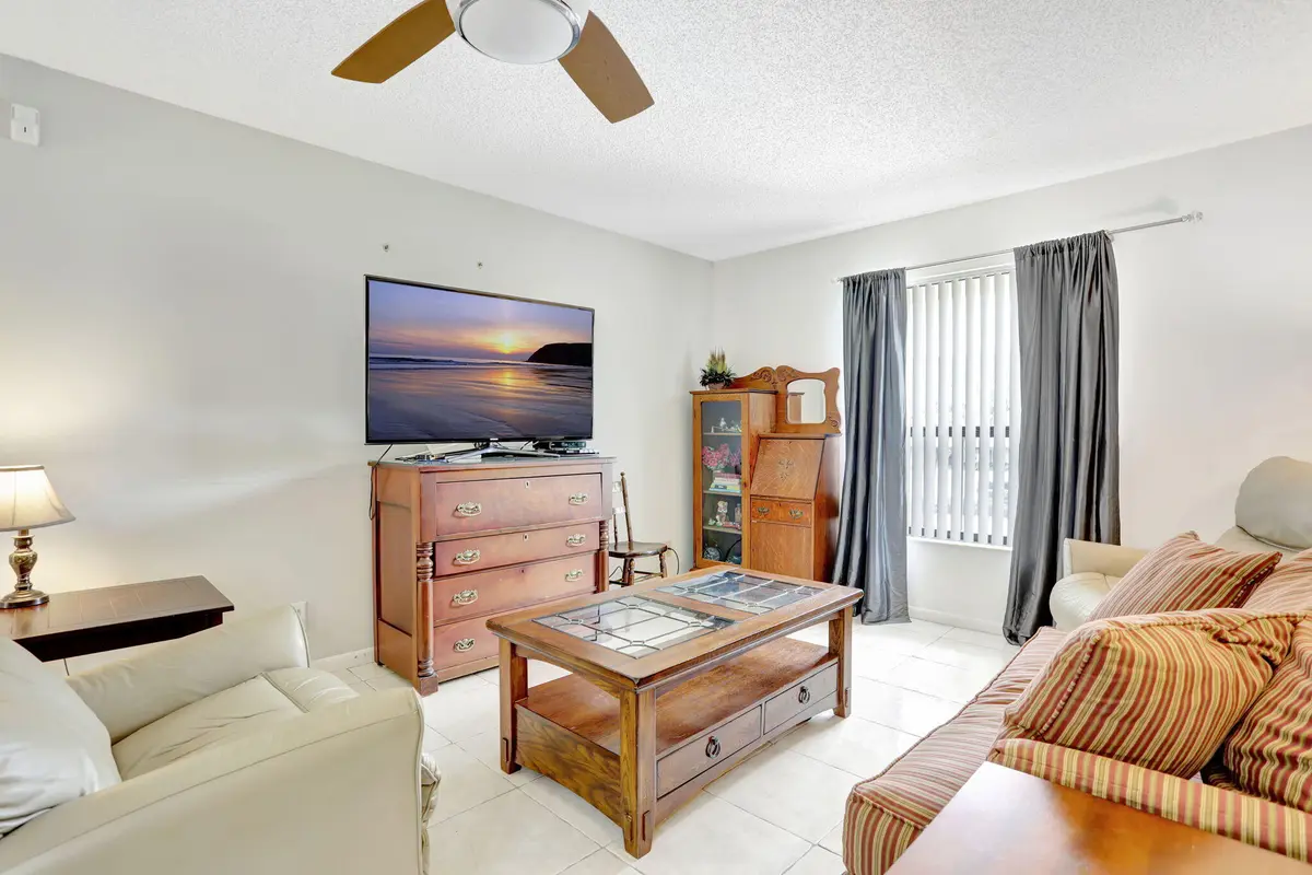 7-web-or-mls-001L1366 at 4165 Carambola Circle 2162, Coconut Creek