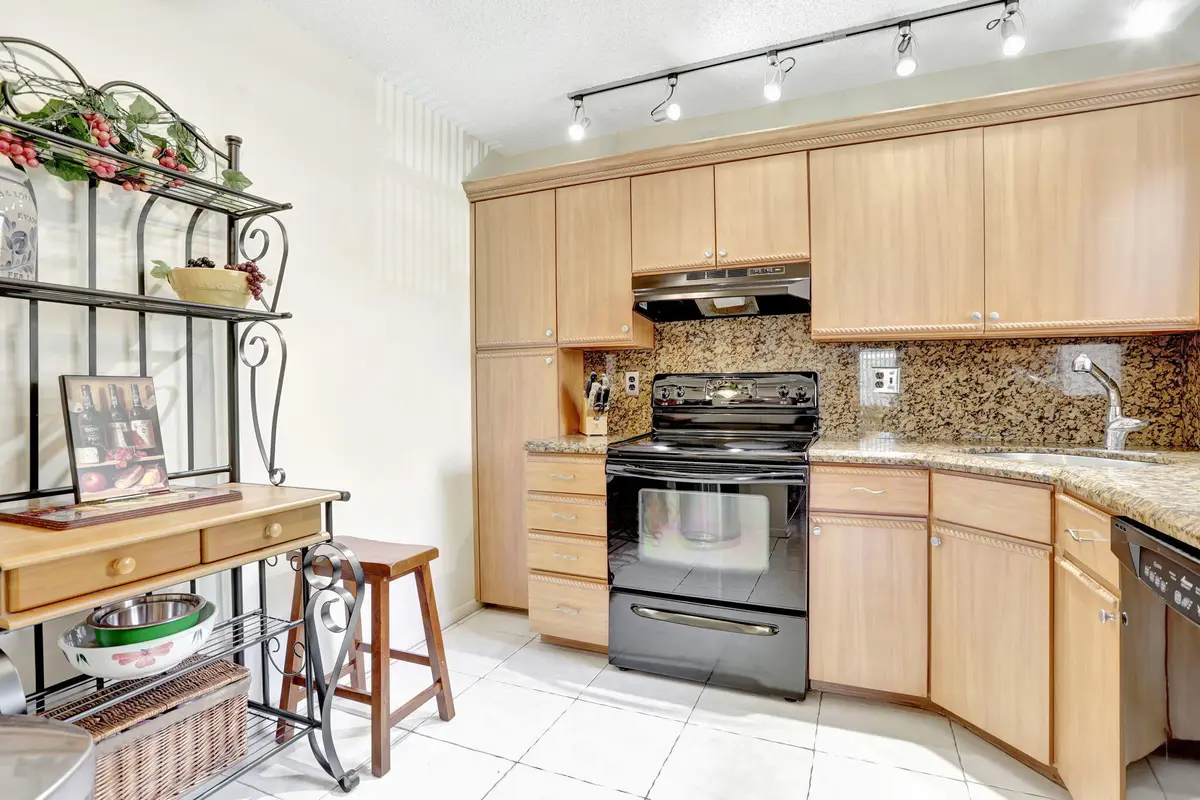 11-web-or-mls-001L1386 at 4165 Carambola Circle 2162, Coconut Creek