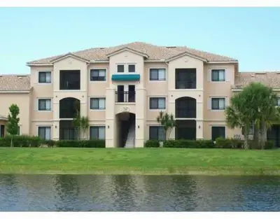 2728 Anzio 105 Court 105, Palm Beach Gardens – Condominium for rent