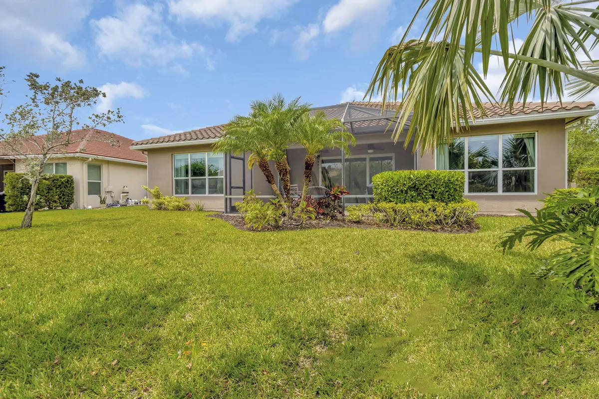 45-web-or-mls-5P1A4792 at 11251 SW Apple Blossom Trail, Port St. Lucie
