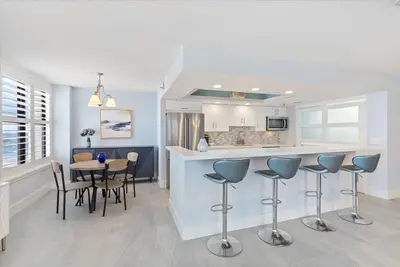3115 S Ocean Boulevard 302, Highland Beach – sold