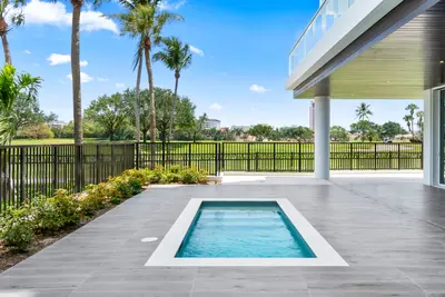 220 SE Mizner Boulevard Villa 101, Boca Raton – sold