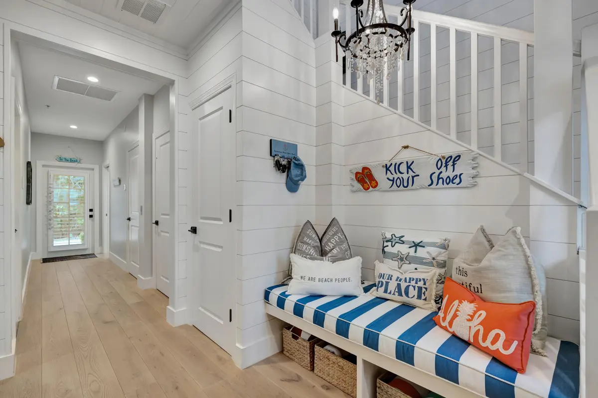 _MLP9020 at 270 Mercury Road D, Juno Beach