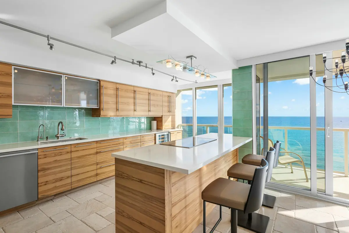 2800 S Ocean Boulevard 18k at 2800 S Ocean Boulevard 18k, Boca Raton