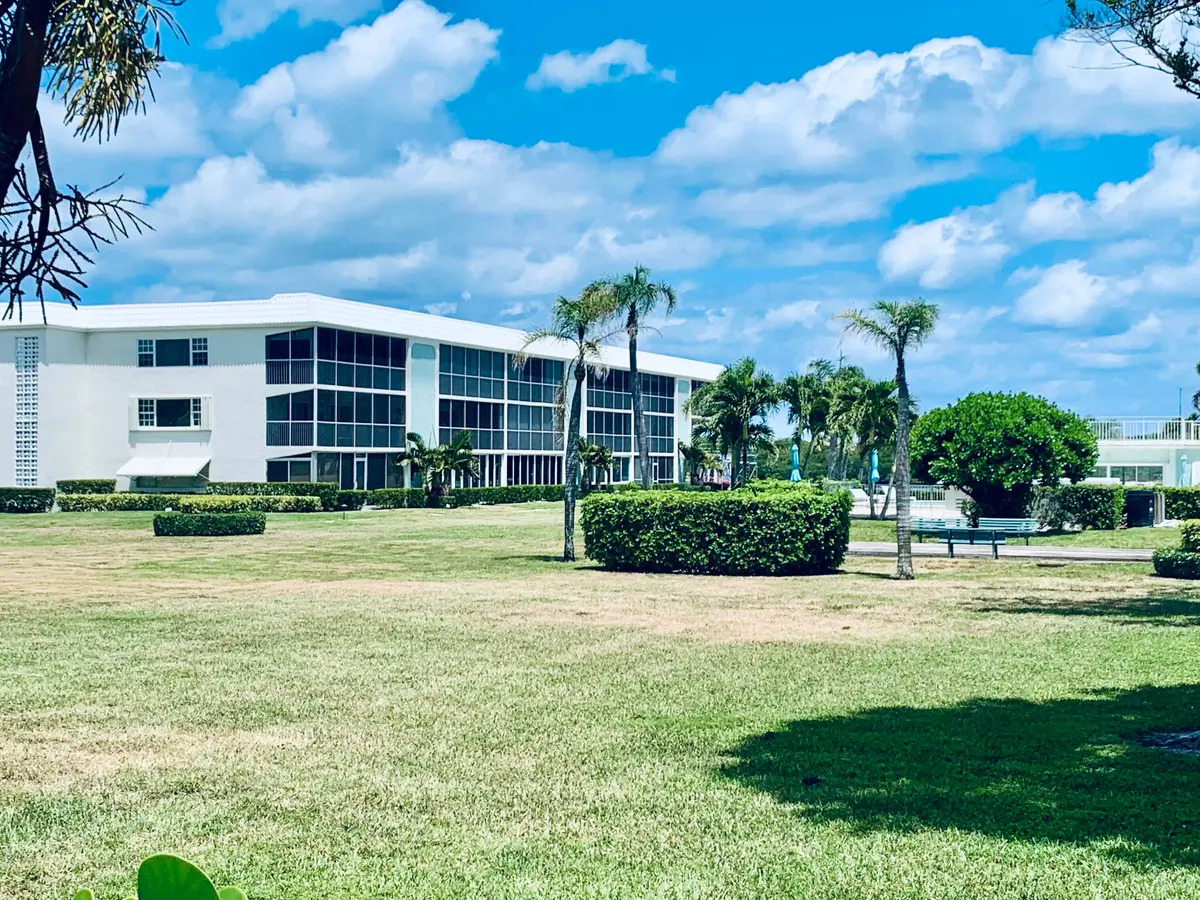 IMG_1374 at 100 Waterway Road A304, Tequesta