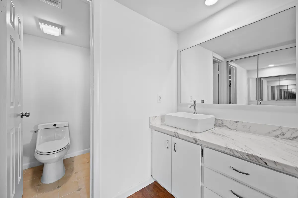 LUX_5976 at 3526 Whitehall Drive 106, West Palm Beach
