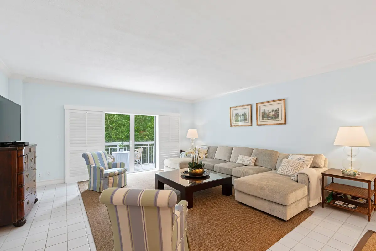DSC09967.jpg-SMALL at 250 Bradley Place 204, Palm Beach