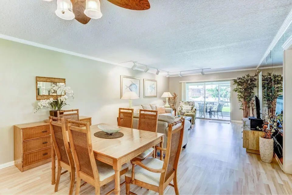 DINING at 1160 Sugar Sands Boulevard 403 1st Fl, Singer Island